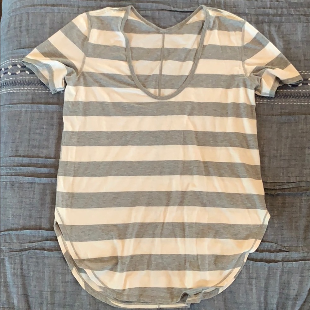Lululemon love T
